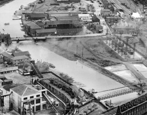 Town Bridge and River Nene (c.1930)