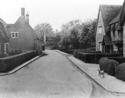 Laundry Road, Apethorpe (1930s)