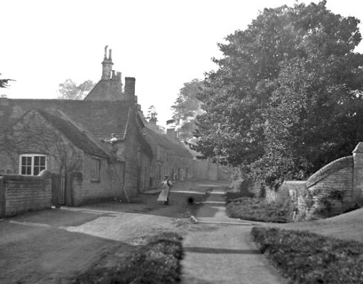 Barnack, Main Street